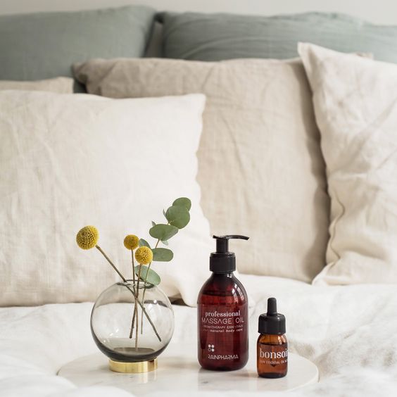 PROFESSIONAL MASSAGE OIL 250ML